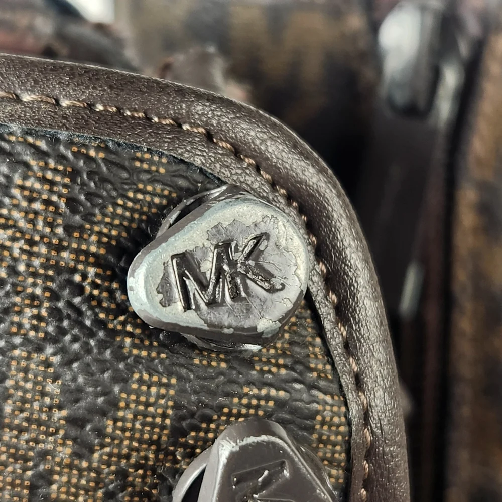 MICHAEL KORS Girls Payton Boot Size 2 Brown Lug Sole Signature Logo Textile - Picture 3 of 13